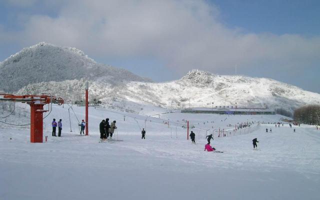 长沙出发湖北神农架4日自驾游，神农架国际滑雪场4日体验欢乐自驾