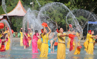 重庆出发西双版纳7日特色自驾游：西双版纳-抚仙湖-勐泐大佛寺-傣族园7日自驾游-推荐