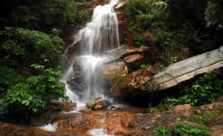 北京出发河北2日自驾游：天生桥瀑布群-恋乡太行水镇2日自驾游-推荐