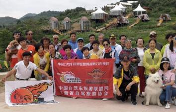 兰州集合9日自驾丝绸之路：门源油菜花-七彩丹霞-嘉峪关-莫高窟-青海湖9日西北落地自驾游-游推荐