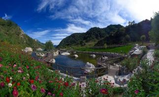 北京周边2日自驾游：漫山花溪谷-正定古城墙2日河北周末游-推荐