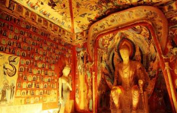 兰州集合自驾大西北8日自驾游：茶卡盐湖-柴达木盆地-张掖七彩丹霞-莫高窟8日自驾游-游推荐