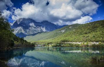 成都出发西藏稻亚10日自驾游：G318川藏线-新都桥-稻亚-拉萨天路行10日自驾游-游推荐