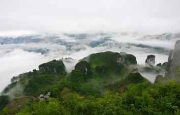 北京出发湖北恩施8日自驾游：恩施大峡谷-狮子关-梭布垭石林8日自驾-游推荐