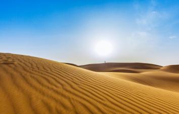 兰州集合甘肃3日落地自驾游：镇北古堡-西夏王陵-腾格里沙漠穿越3日自驾游-游推荐