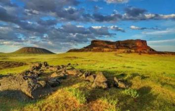 北京周边2日自驾游：探神秘草原火山、观辉腾锡勒草原亚洲最大风车阵-游推荐