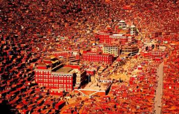 成都集合川西10日落地自驾：稻城亚丁-色达佛学院-西索民居10日川西全景自驾游-游推荐