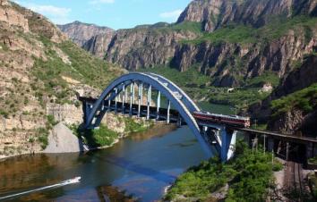 北京周边1日自驾游：龙门沟一线天-幽州峡谷连穿，自驾京西峭壁风光-游推荐