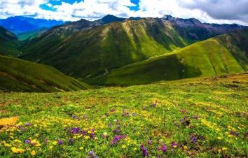 成都周边两日自驾游；木雅圣地-木格措2日自驾游-游推荐