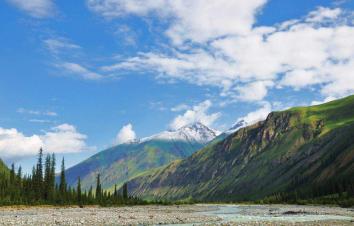乌鲁木齐集合新疆7日落地自驾游：赛里木湖-独库公路-伊犁河谷7日新疆落地自驾-游推荐