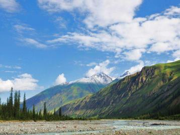 乌鲁木齐集合新疆7日落地自驾游：赛里木湖-独库公路-伊犁河谷7日新疆落地自驾
