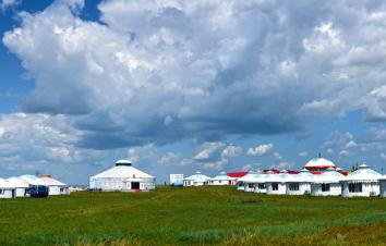 山东出发内蒙呼伦贝尔10日自驾游：满洲里-五大连池-呼伦湖10日四大草原穿越之旅-游推荐