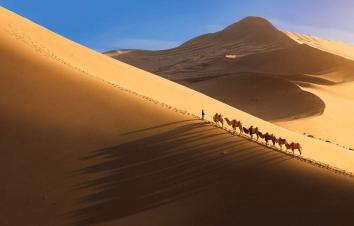 成都出发甘肃10日自驾游：敦煌鸣沙山-青海湖-翡翠湖-张掖丹霞山10日西北自驾游-游推荐