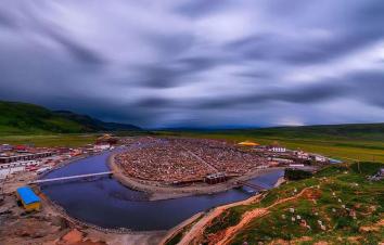 成都发往山南16日自驾:普陀神山-色达-纳木错16日川进青出自驾游-游推荐