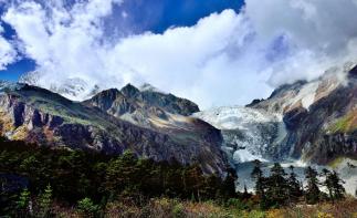 北京出发云贵川16日自驾游：海螺沟、泸沽湖、黄果树、梵净山16日自驾-推荐