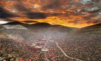 北京到甘南9日自驾游：郎木寺、色达、拉卜椤寺、笼南秋色、若尔盖环线自驾游-推荐