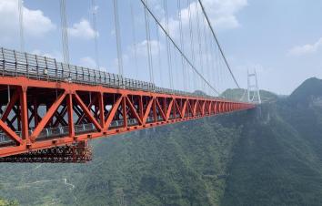 南京出发湖南湘西6日自驾游：影中芙蓉镇-云间矮寨桥-茶峒边城湘西秘境6日自驾-游推荐