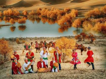 山东出发南疆18日自驾游：民族阿克苏-秋色胡杨林-神秘王国--金苹果节-沙漠公路探索神秘南疆自驾游