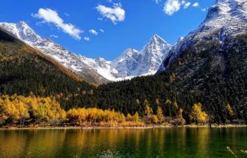 贵州出发川西4日自驾游：都江堰-古尔沟温泉-毕棚沟-成都4日赏秋川西自驾游-游推荐