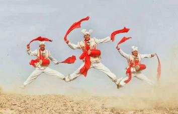 北京出发晋陕5日自驾游：壶口瀑布-雨贫大峡谷-波浪鼓-黄河四大拐湾5日休闲自驾-游推荐