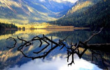 成都周边5日自驾游：木雅圣地--伍须海-罗城古镇-孟获城-大渡河金口大峡谷5日绝美秘境自驾游-游推荐