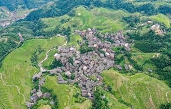 广东周边4日休闲自驾游：银子岩-西街-程阳风雨桥-三江鼓楼4天桂林阳朔自驾游-游推荐