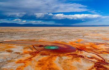 北京出发青海甘肃10日自驾游：水上雅丹-翡翠湖-青海湖-莫高窟-张掖七彩丹霞10日自驾游-游推荐
