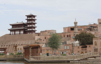 库尔勒集结醉美南疆9日自驾：喀什老城-塔里木胡杨林-帕米尔高原-温宿大峡谷-盘龙古道9日落地自驾-游推荐