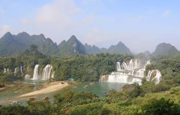 【国庆自驾】 探秘巴马长寿村、德天瀑布、靖西鹅泉、边境山水画廊 | 中越边境7天自驾游-游推荐