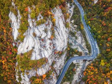 成都出发陕西5日自驾：[秦岭寻宝]秦岭-黄柏塬-华阳古镇-兴汉胜境-天汉传奇表演5日自驾