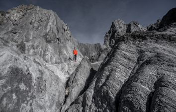 成都出发川西5日行摄自驾游：木雅大寺-墨石公园-雅拉雪山-甲居藏寨 5日自驾游-游推荐