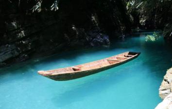 湖北恩施6日自驾游：中国最美水上公路古昭公路-走进中国仙本那屏山大峡谷-游推荐