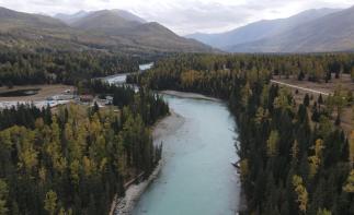 探秘北疆丨翻山越岭，感受异域风光：沙漠公路-禾木-喀纳斯-可可托海6日落地自驾-推荐