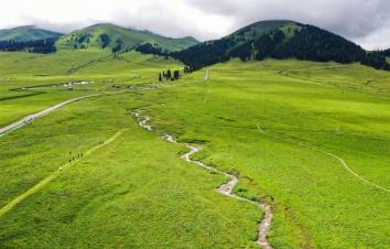 乌鲁木齐集结北疆9日自驾：喀纳斯-禾木-赛里木湖-那拉提草原-独库公路-乌伦古湖9日自驾游-游推荐