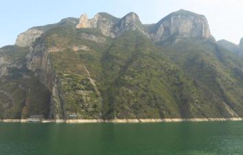 秭归集合车船游三峡4日自驾游：秭归屈原故里-船游三峡-白帝城-巴东神农溪4日自驾游-游推荐