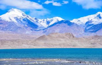 乌鲁木齐集合伊犁南疆11日自驾游：伊路向南A，赛里木湖-那拉提-独库公路-喀什古城-帕米尔高原11日-游推荐