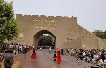 喀什集合南疆伊犁11日新疆自驾游：伊路向南B，帕米尔高原-喀什-独库公路-赛里木湖11日自驾游-游推荐