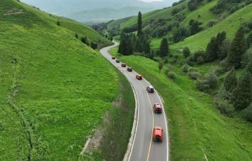 乌市集合南北疆15日新疆自驾游：【畅游南北A】北疆喀纳斯禾木-伊犁-南疆喀什-独库公路15日自驾-游推荐