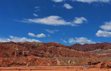 乌鲁木齐集合新疆23日自驾游：【全景新疆】北疆禾木喀纳斯-伊犁赛里木湖-南疆喀什-吐鲁番-超级大环线-游推荐