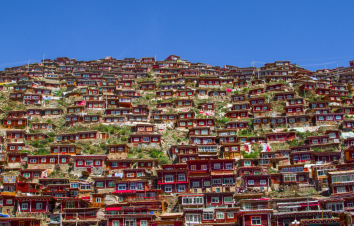 成都出发川西5日自驾：巴颜喀拉山-各莫寺-德勒湖-东嘎寺-色达5日自驾游-游推荐