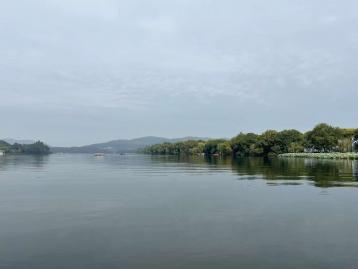 北京出发杭州落地租车5日自驾游：漫步西湖畔-驾游江南天路-置身森林氧吧-感受颐养休闲，杭州深度5日游