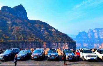 辉县集合南太行挂壁公路4日自驾游：穿挂壁-逛古堡-赏吉尼斯最大打铁花-沉浸式体验晋商的辉煌-游推荐