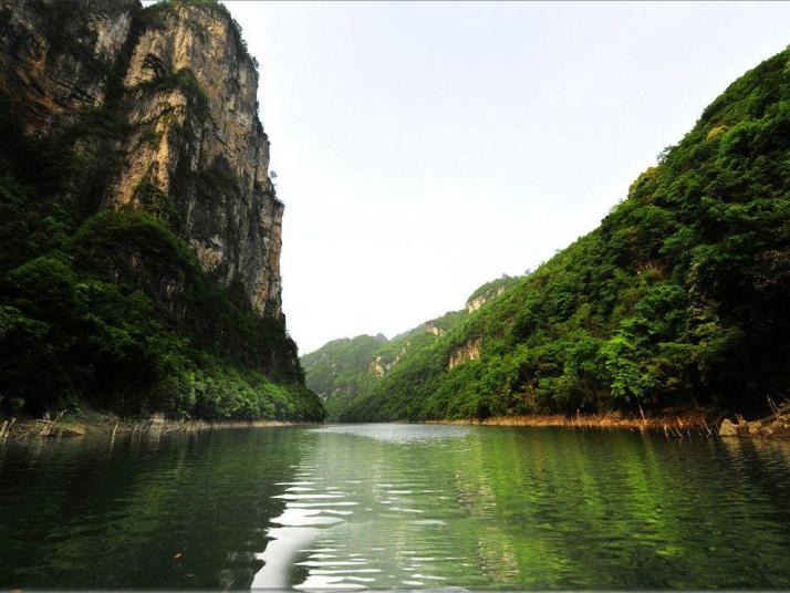 开阳南江大峡谷