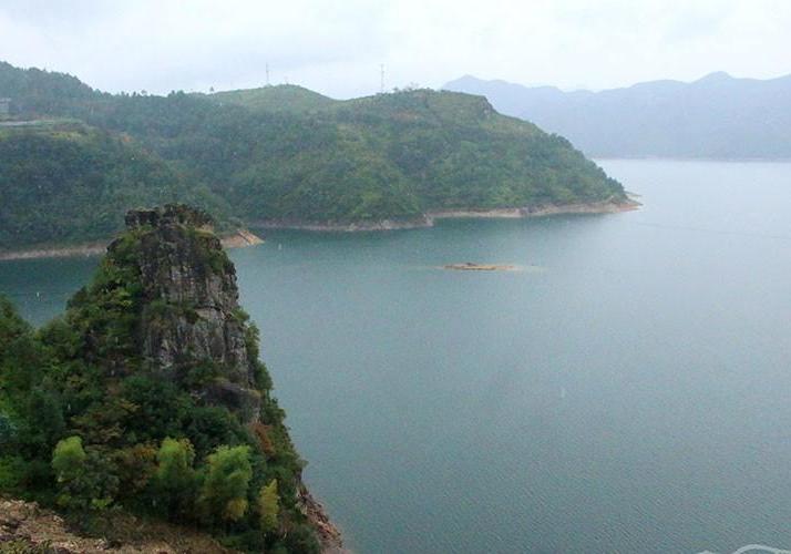 青田千峡湖好玩吗