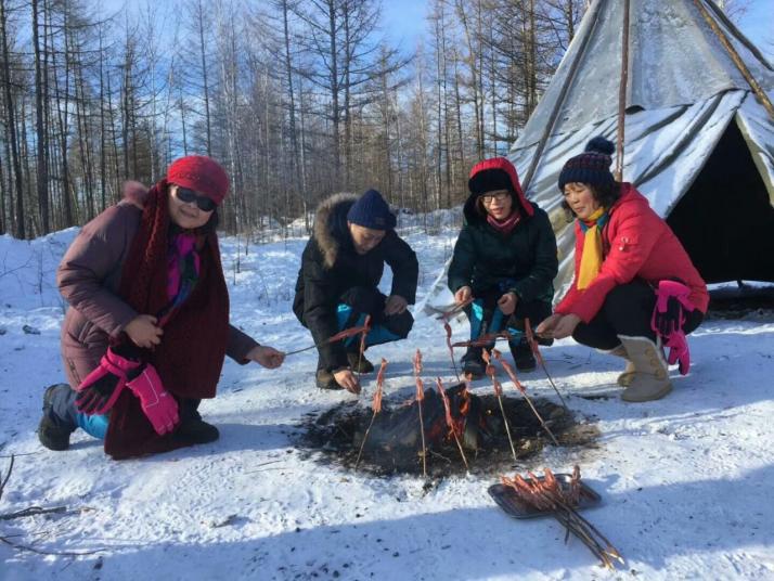 根河布冬霞部落