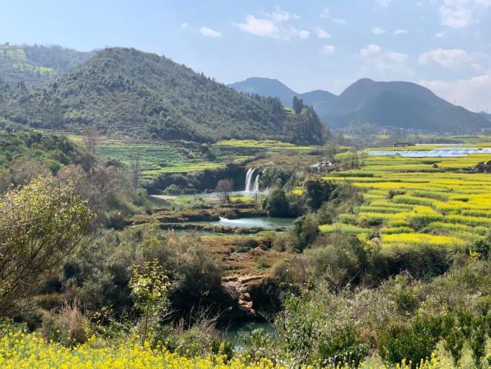 云南罗平九龙瀑布群图片