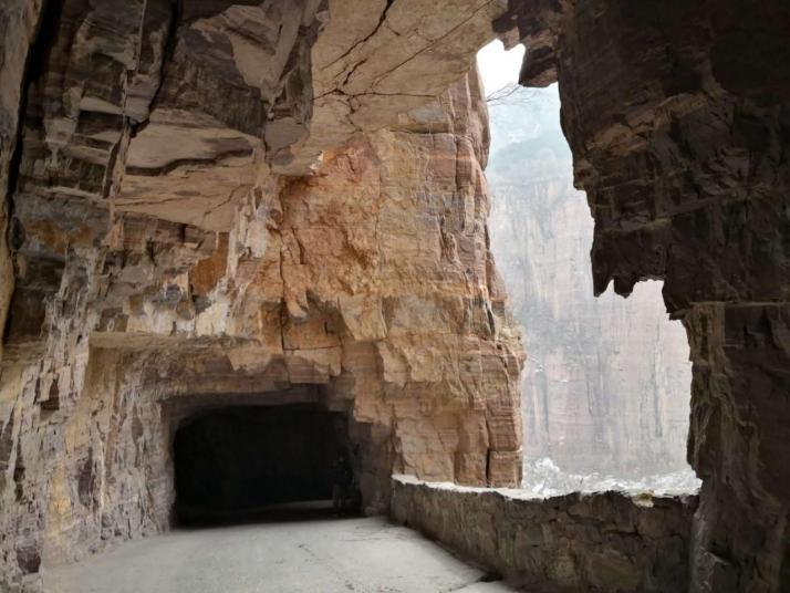 辉县郭亮挂壁公路好玩吗