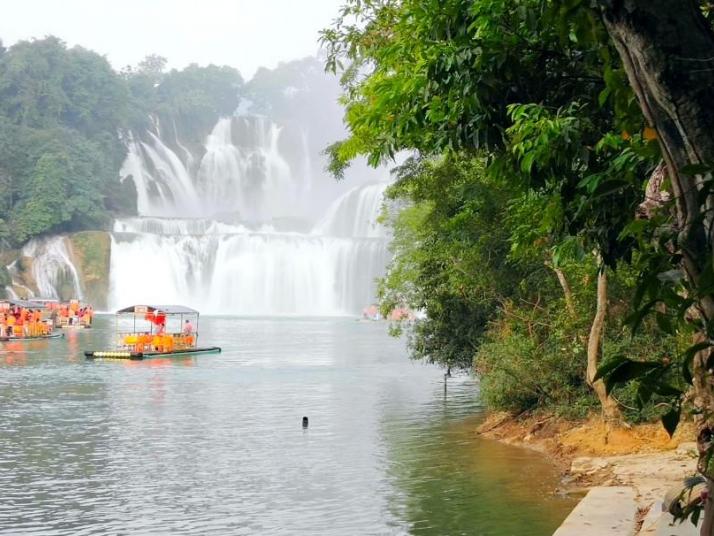大新德天瀑布图片