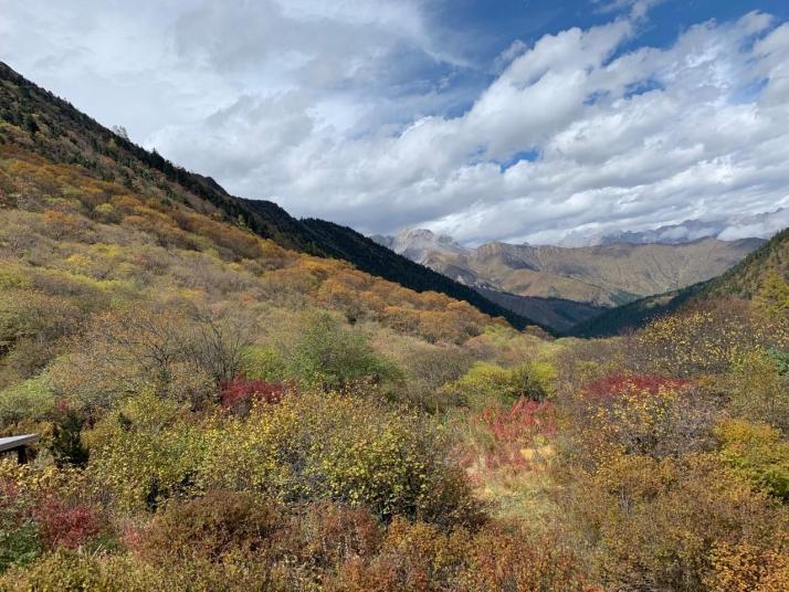 松潘黄龙风景名胜区好玩吗