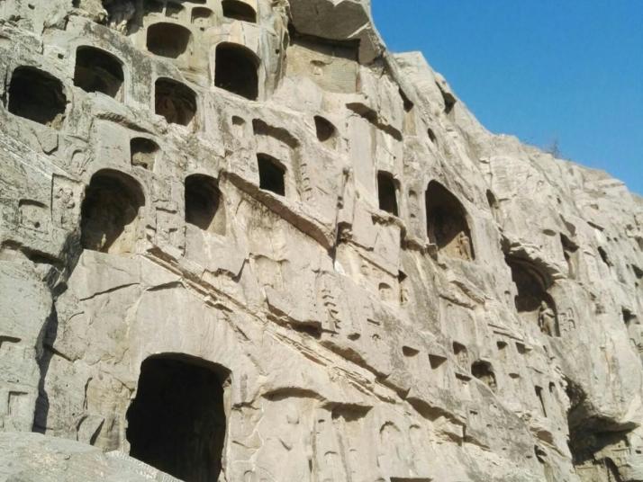 洛阳龙门石窟好玩吗